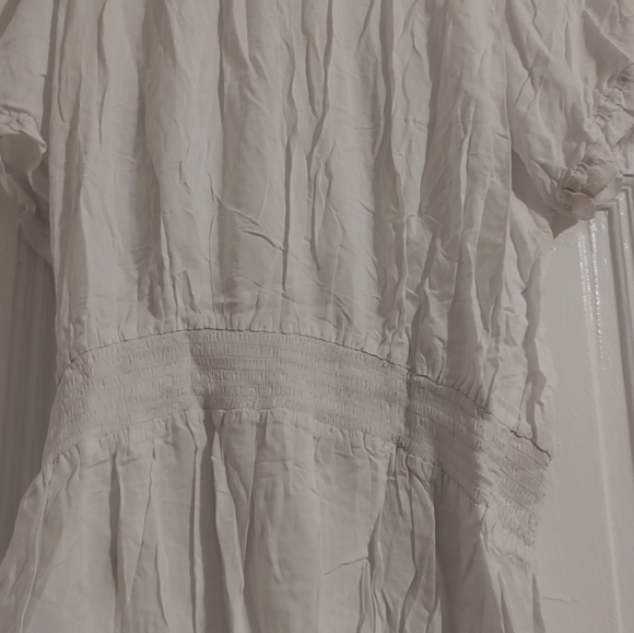 White Ruffled Blouse - Picture 2 of 3